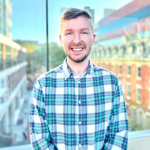 Meet your Posher, Dakota